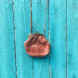 VINTAGE LEATHER PURSE